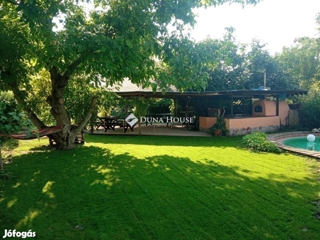 Monori eladó 134 nm-es ház