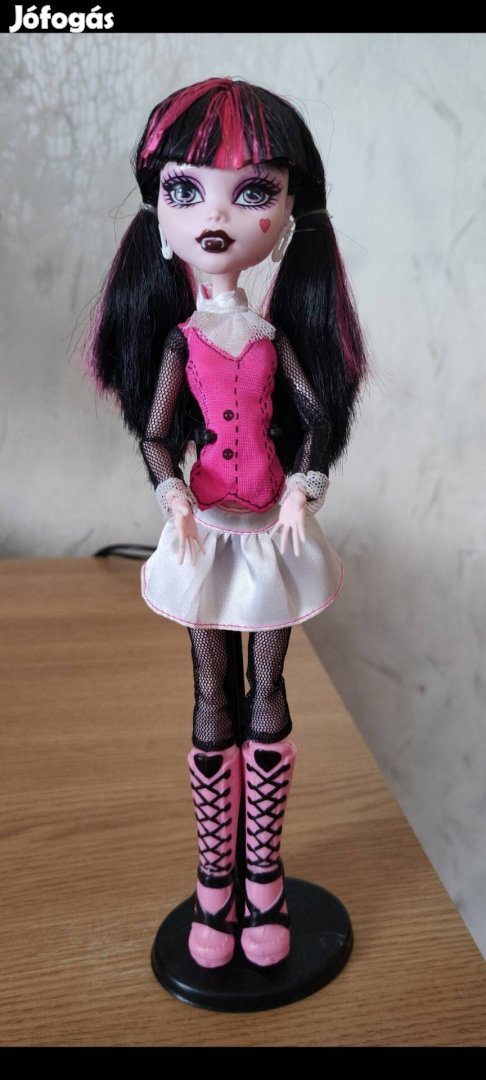 Monster High Draculaura Basic baba