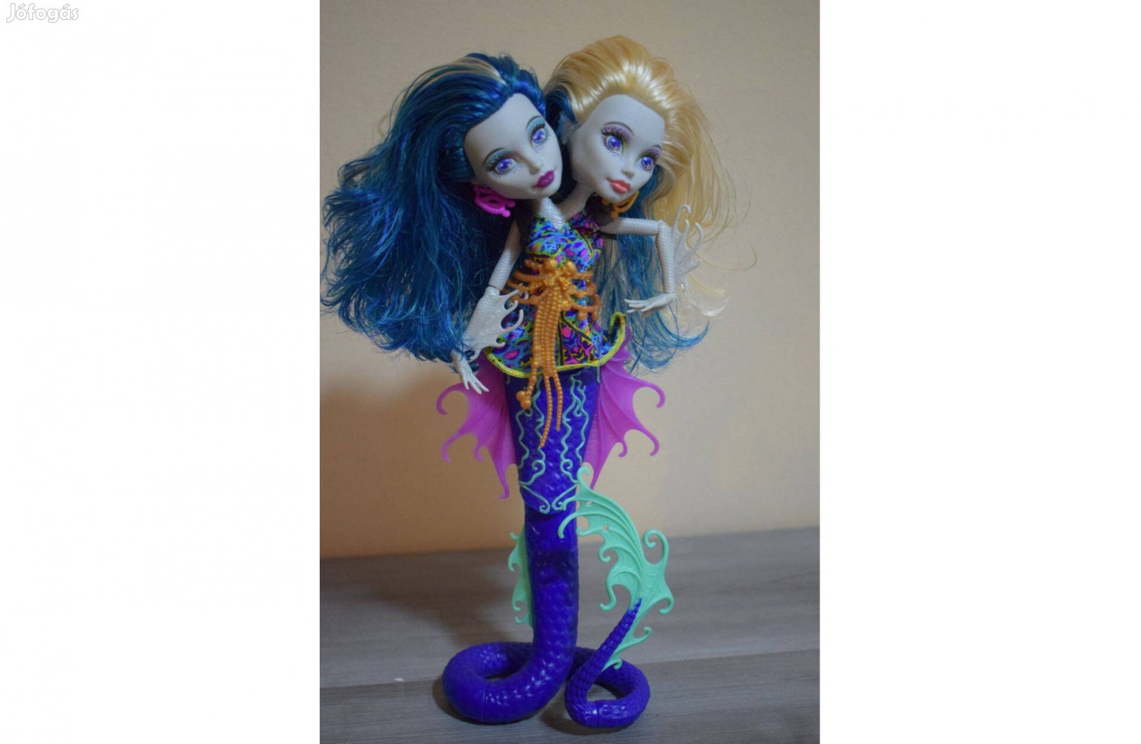 Monster High -Peri és Pearl 2 fejű baba