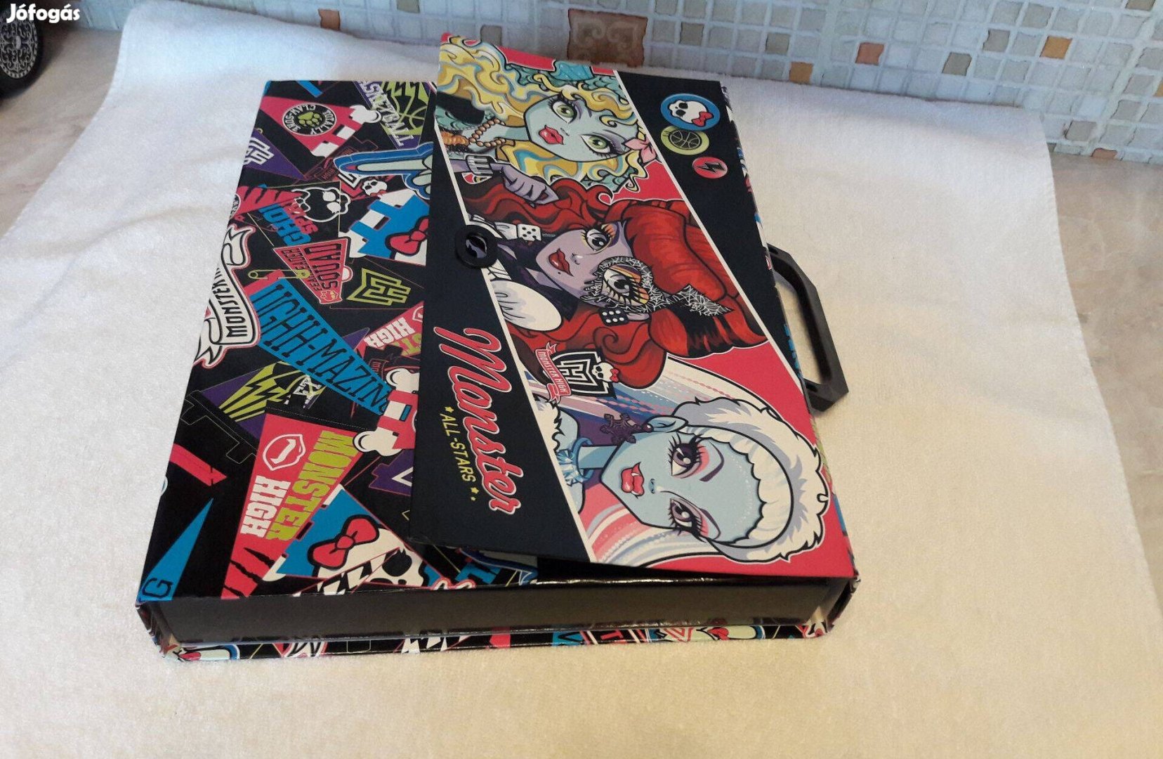 Monster High füles mappa, táska