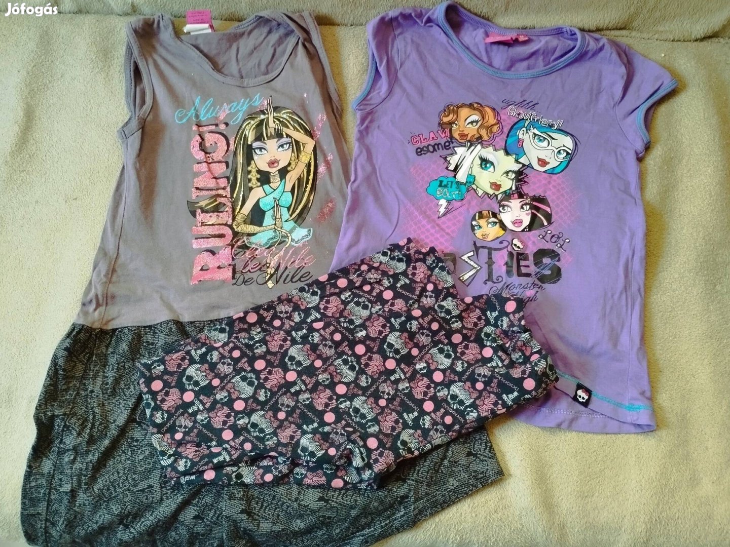 Monster High típusú ruhacsomag ( 122-128-as)