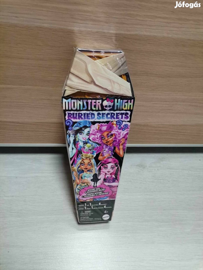 Monster high Buried Secret Draculaura baba