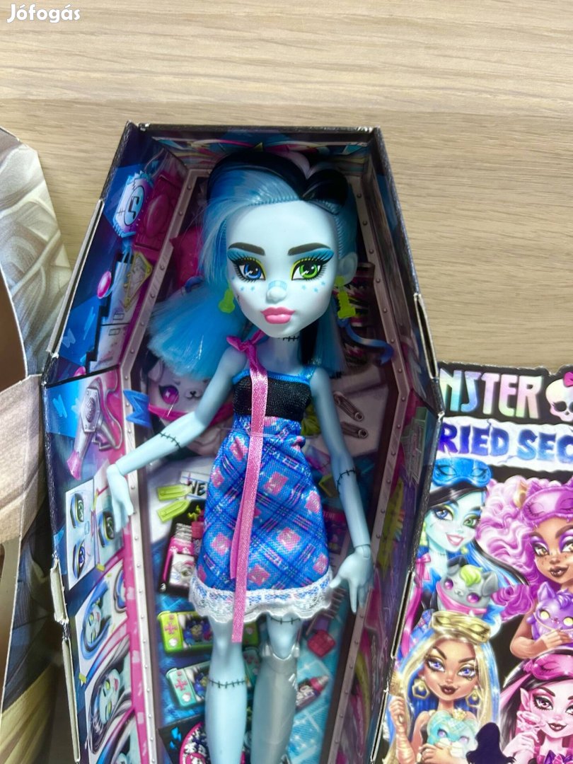 Monster high Buried Secret Frankie baba 