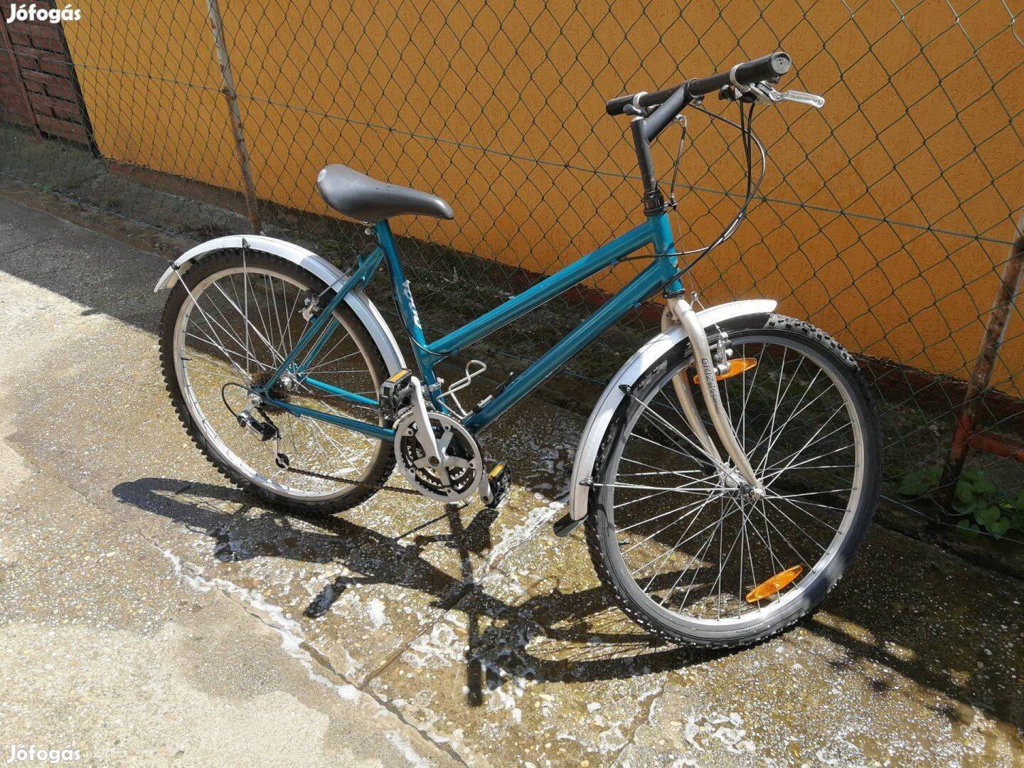 Montenbike kerékpár 26" os, Simano váltós