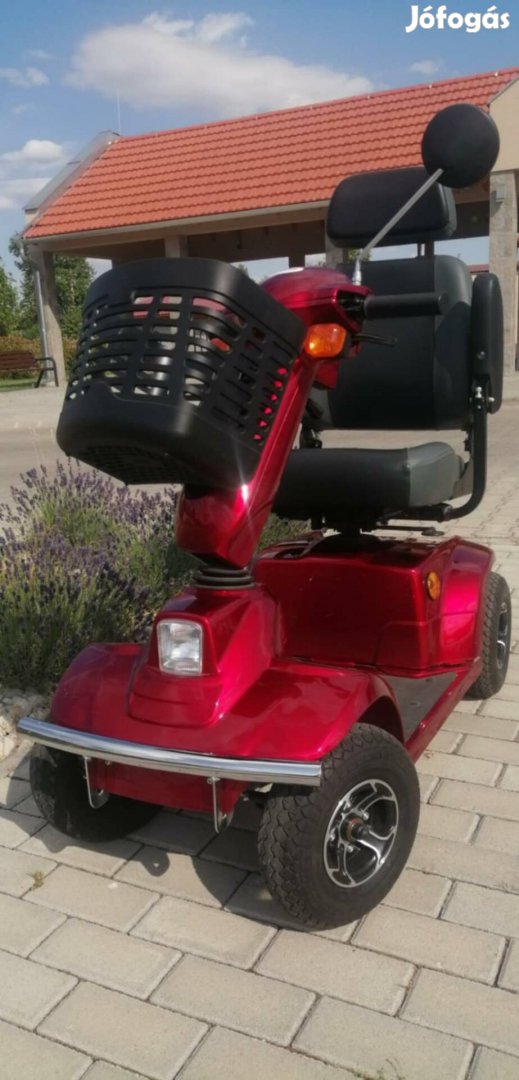 Moped el-go rokkant kocsi