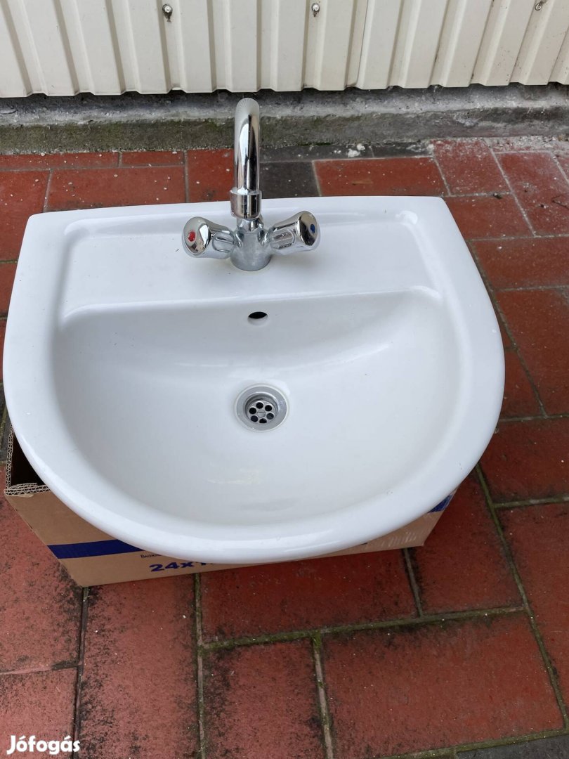 Mosdó csappal eladó!