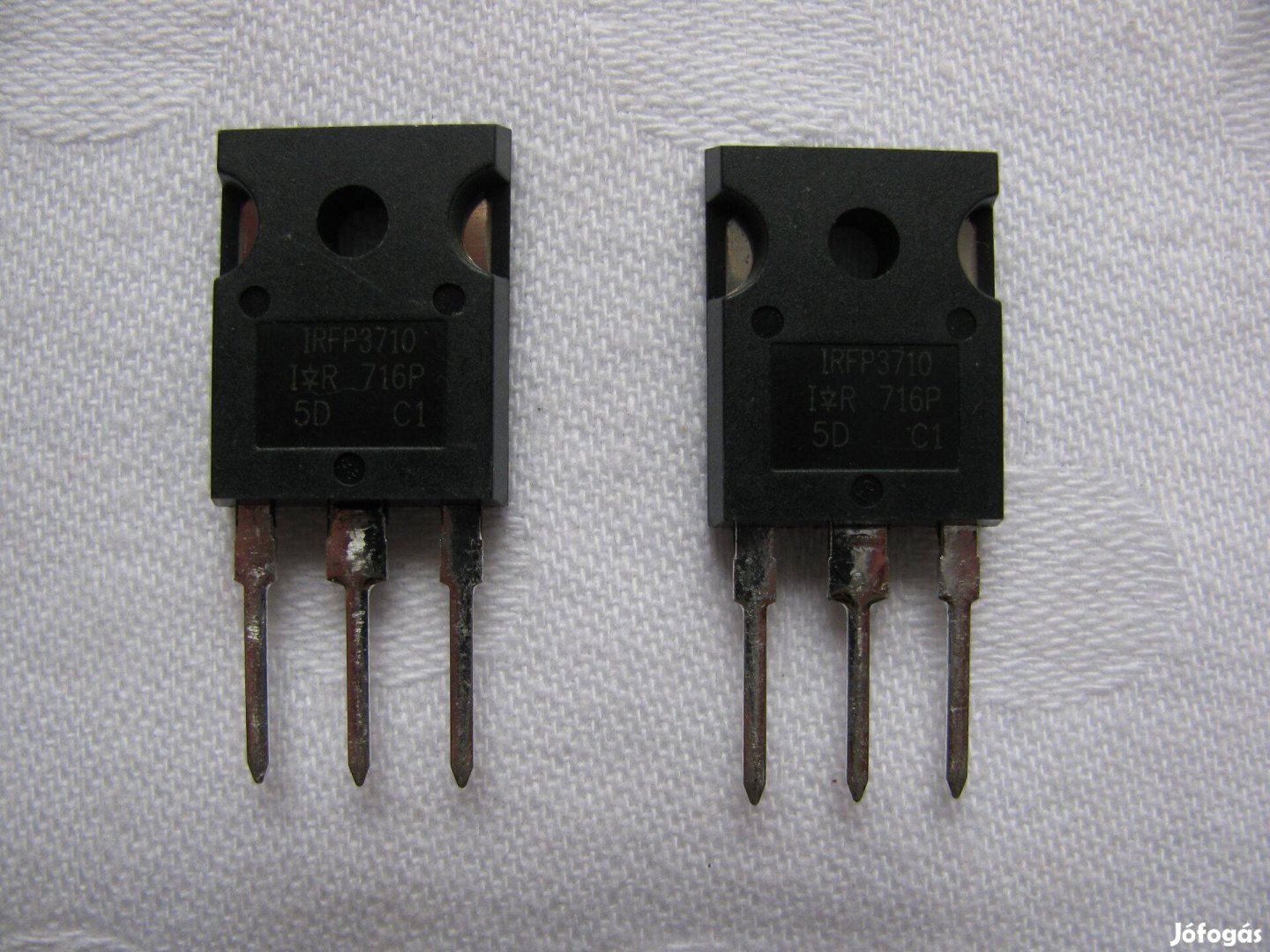 Mosfet tranzisztor Irfp3710