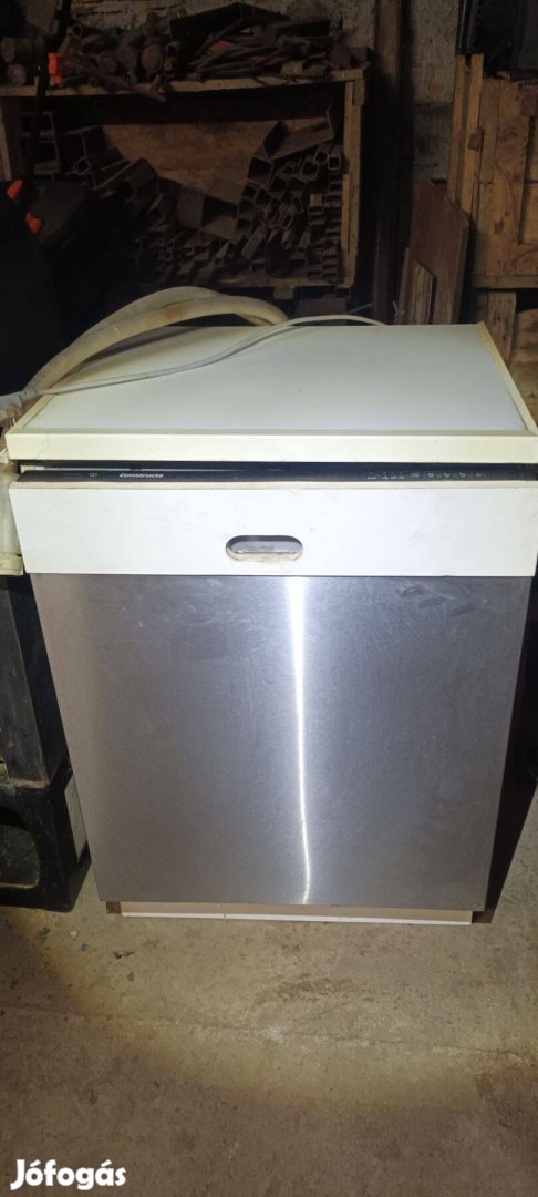 Mosogatógép constructa