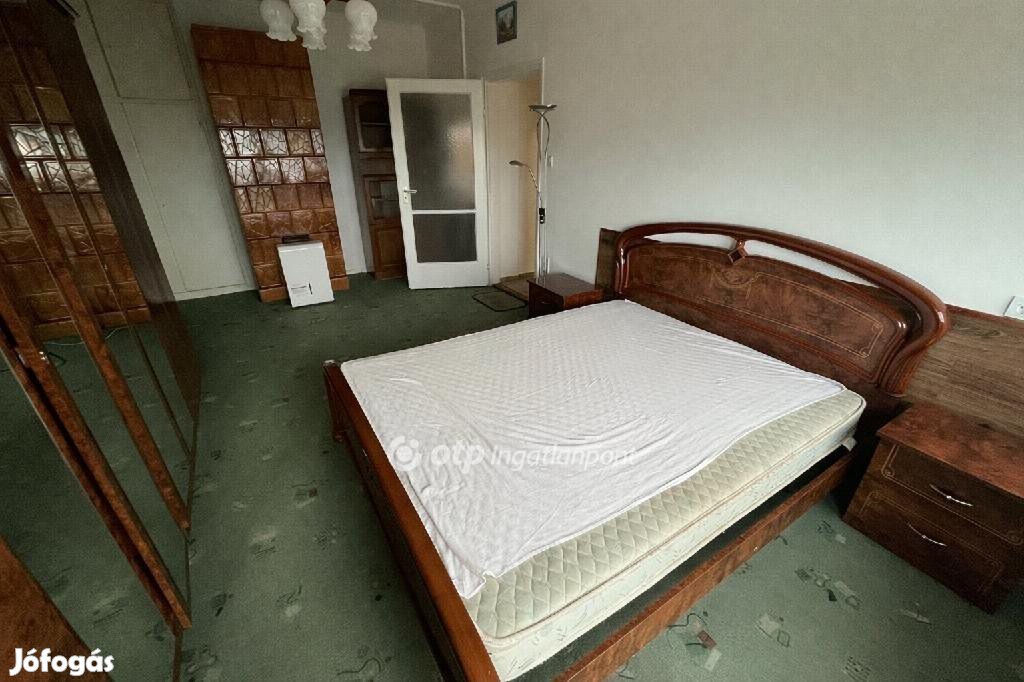 Mosonmagyaróvári eladó 42 nm-es lakás