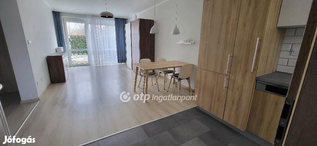Mosonmagyaróvári eladó 62 nm-es lakás