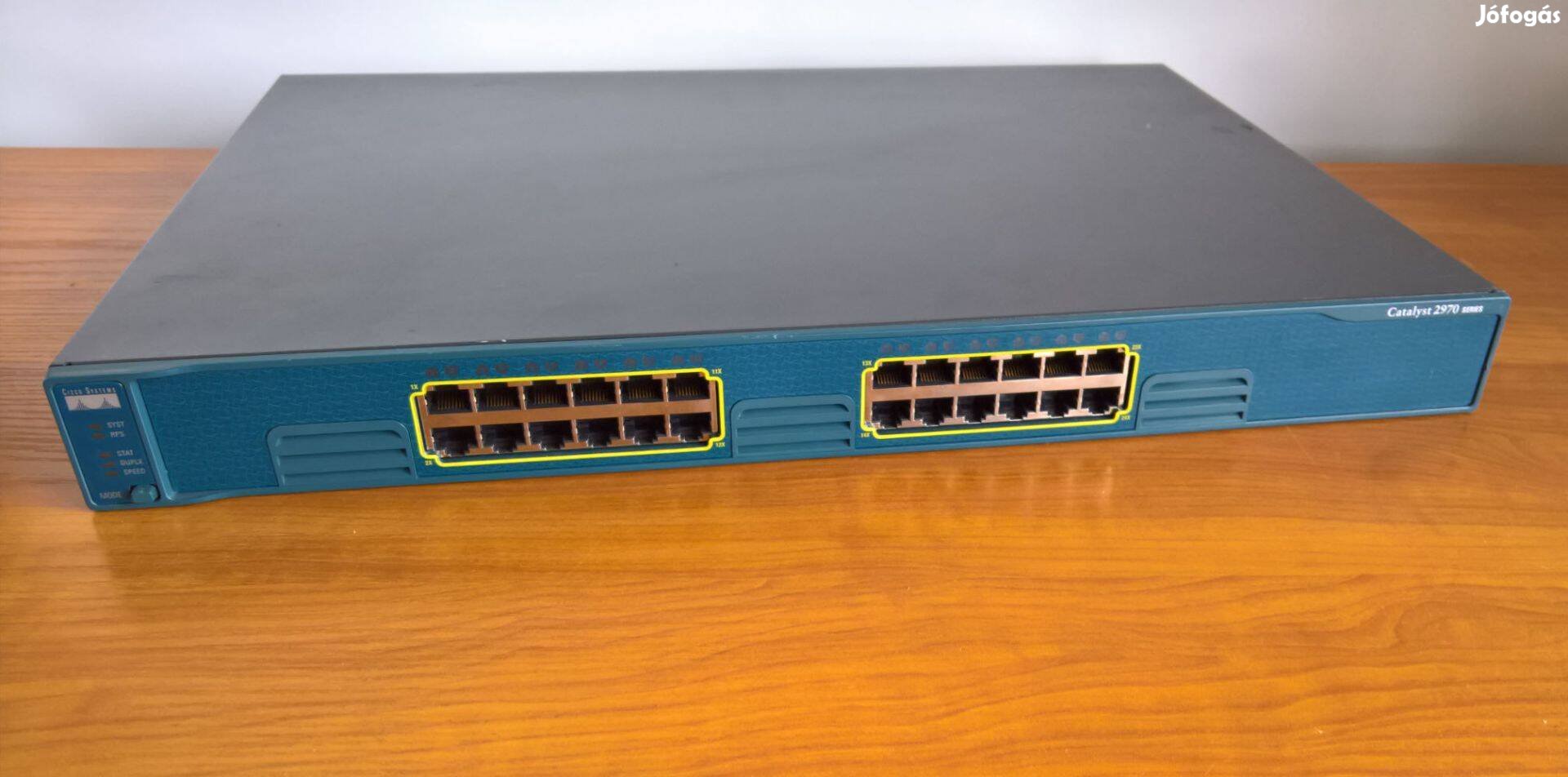 Most figyeljen! Gigabites Cisco C2970G-24T-E 24 portos switch számláva