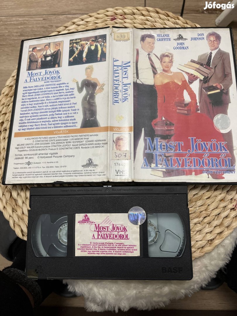 Most jövök a falvédőről vhs