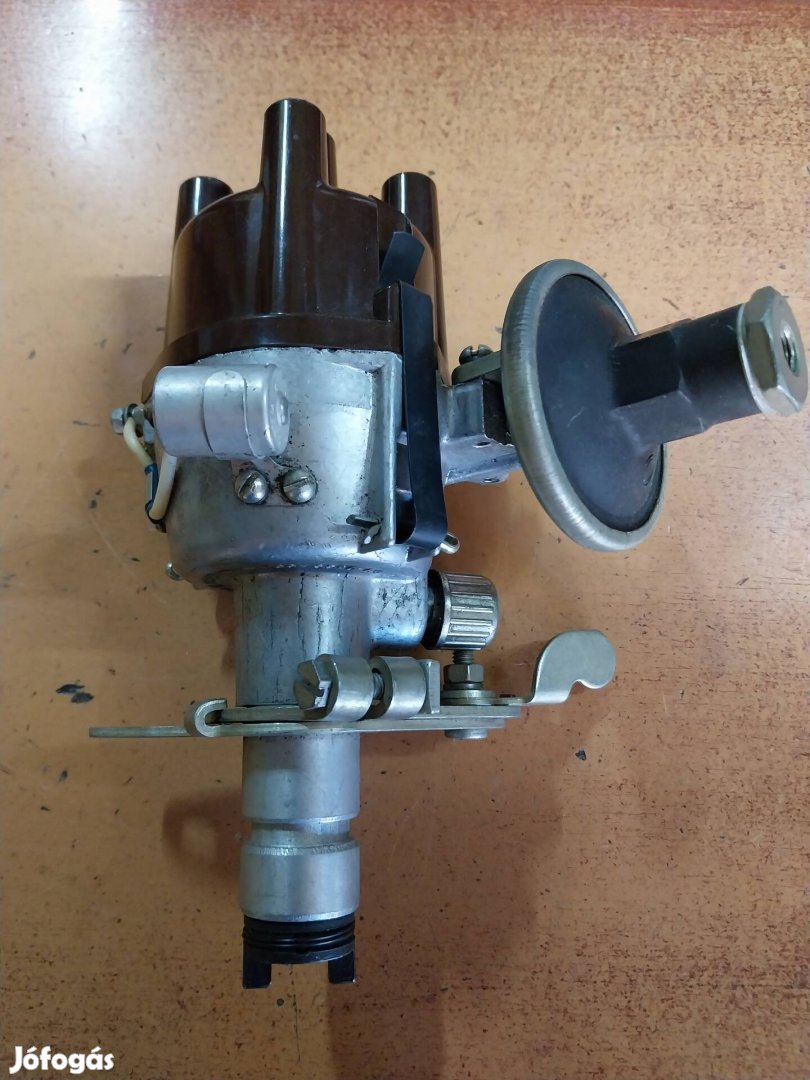 Moszkvics Gyujtáselosztó 