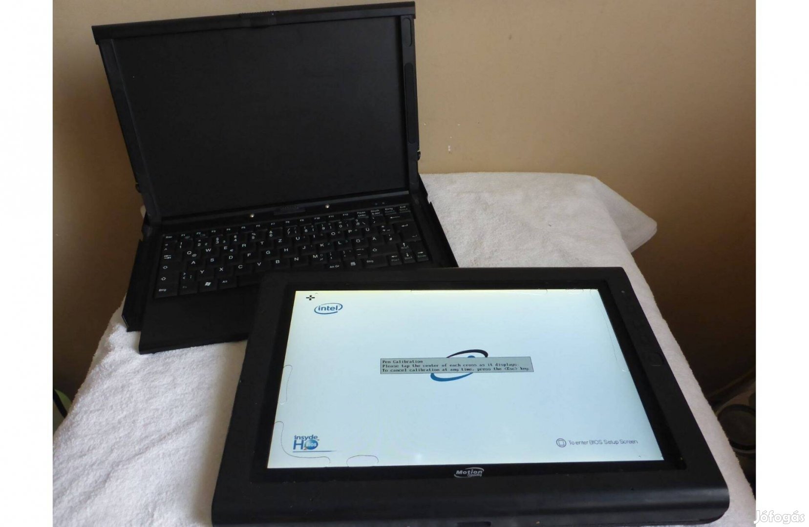 Motion J3500 ütésálló i5/4G/SSD128G/12.1/Wxga/Touch/Pen/GPS/SIM/4 Akku