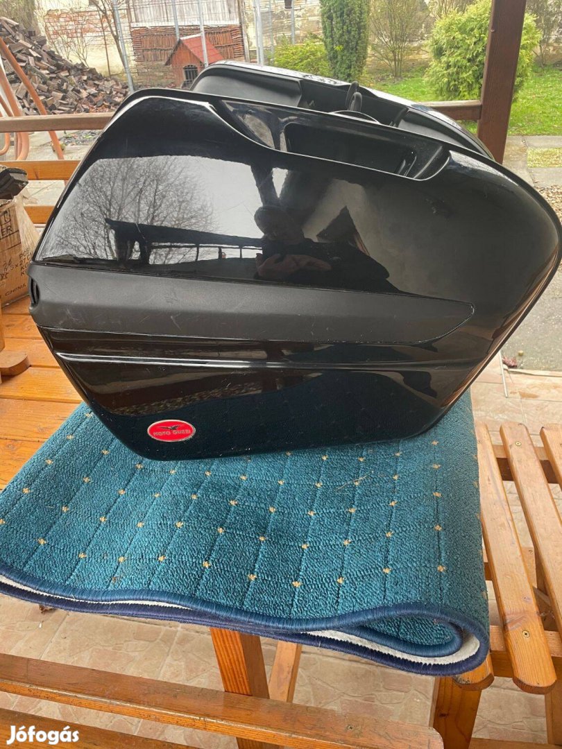 Moto Guzzi Stelvio Gyári Doboz Szett