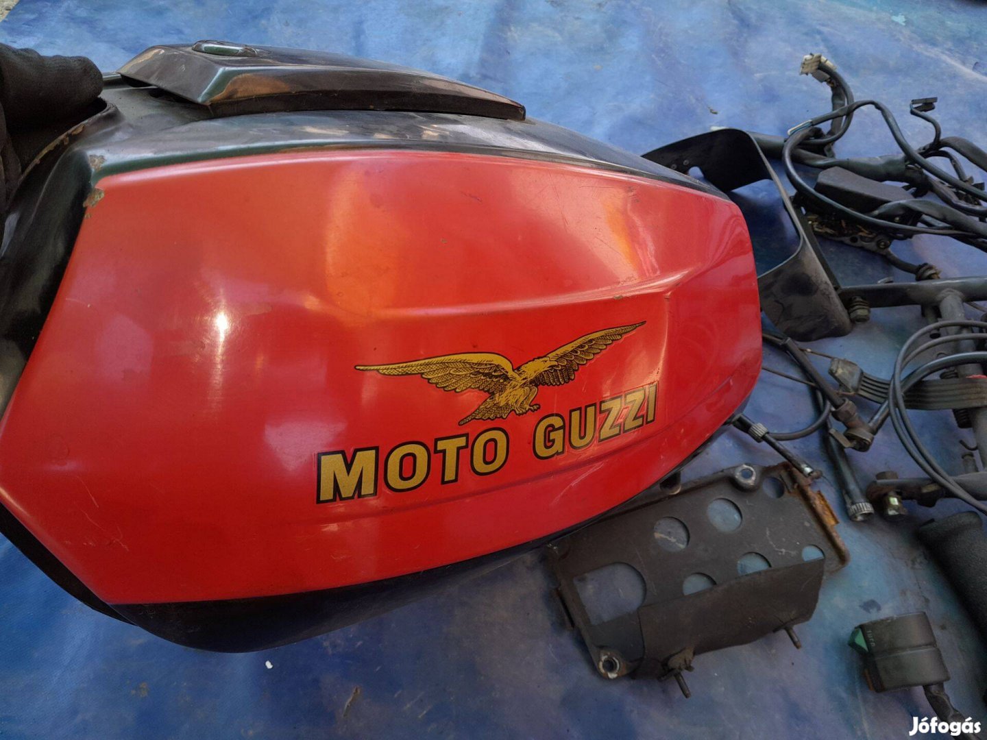 Moto Guzzi V 35 Imola alkatrész tank