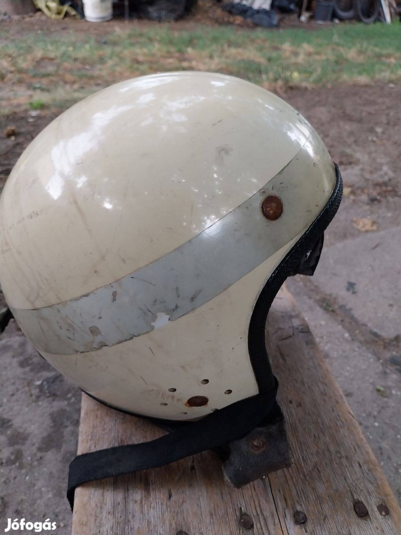 Moto Guzzi motoros bukósisak jugoszláv hadsereg veterán motor sisak