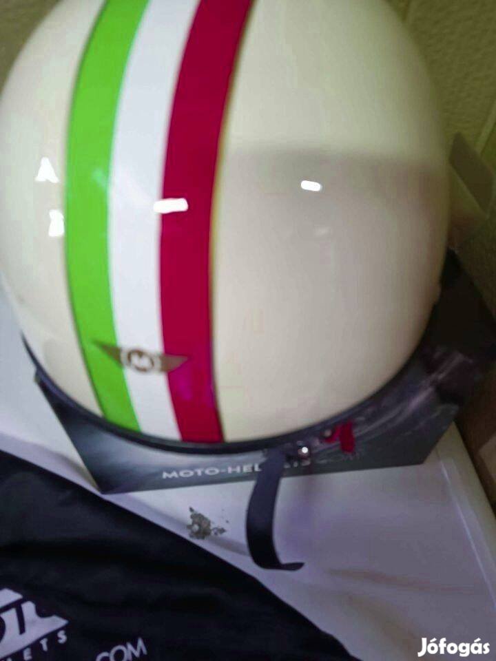 Moto Helmets D22 Italy sisak, bukósisak 2 szín