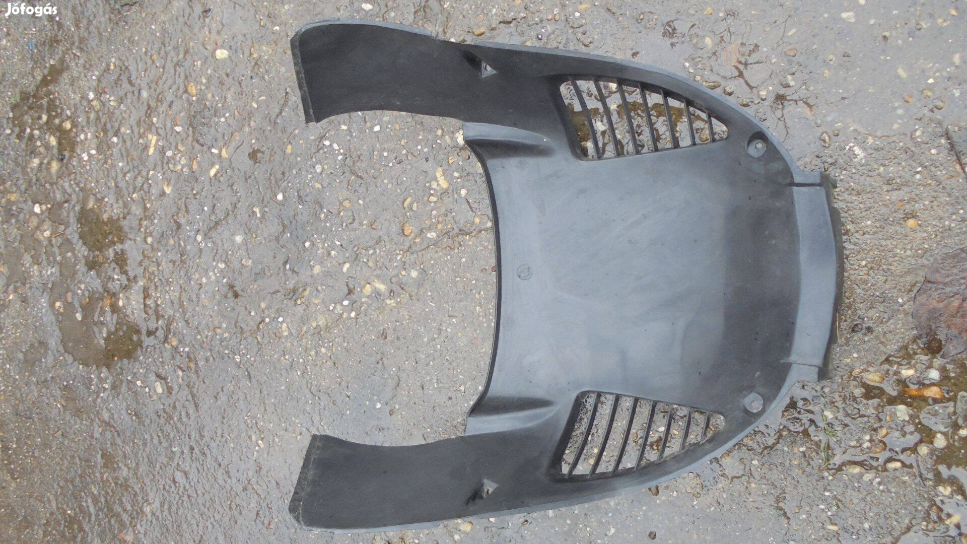 Moto Zeta 125 - 150 alsó légbeömlő idom