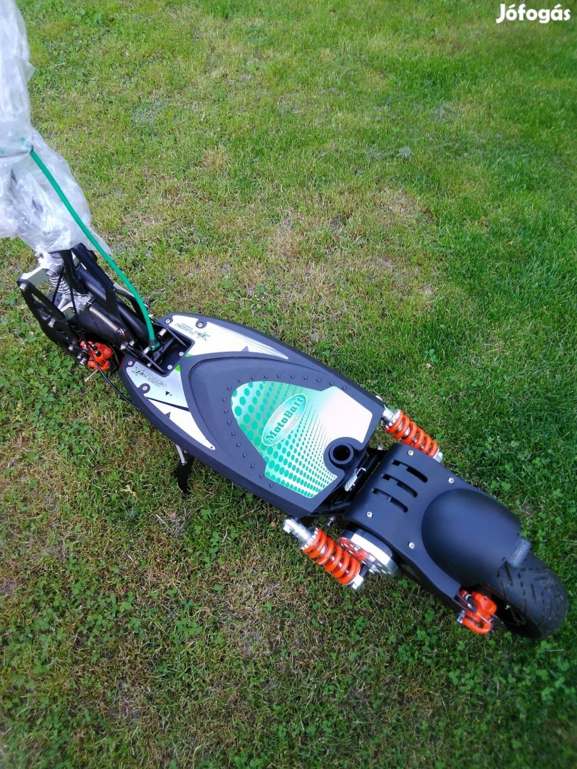 Motobatt elektromos roller scooter békebeli új