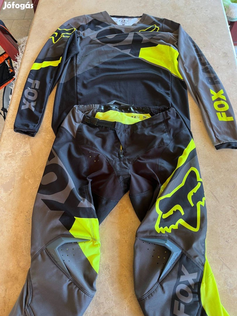 Motocross felszerelés