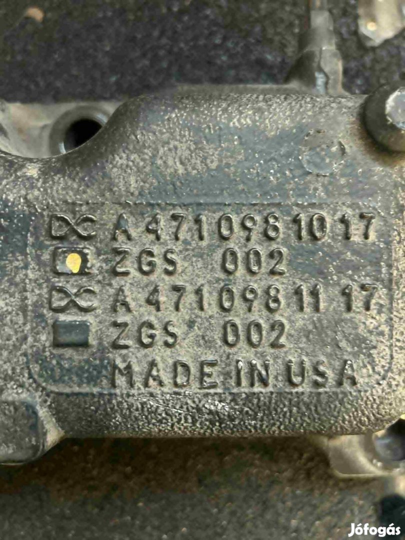 Motor szívócsonk MB Actros