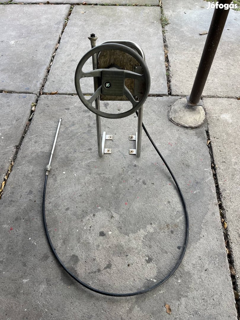 Motorcsónak gumicsónak RIB kormányállás tolórudas kormányzás kormánymű