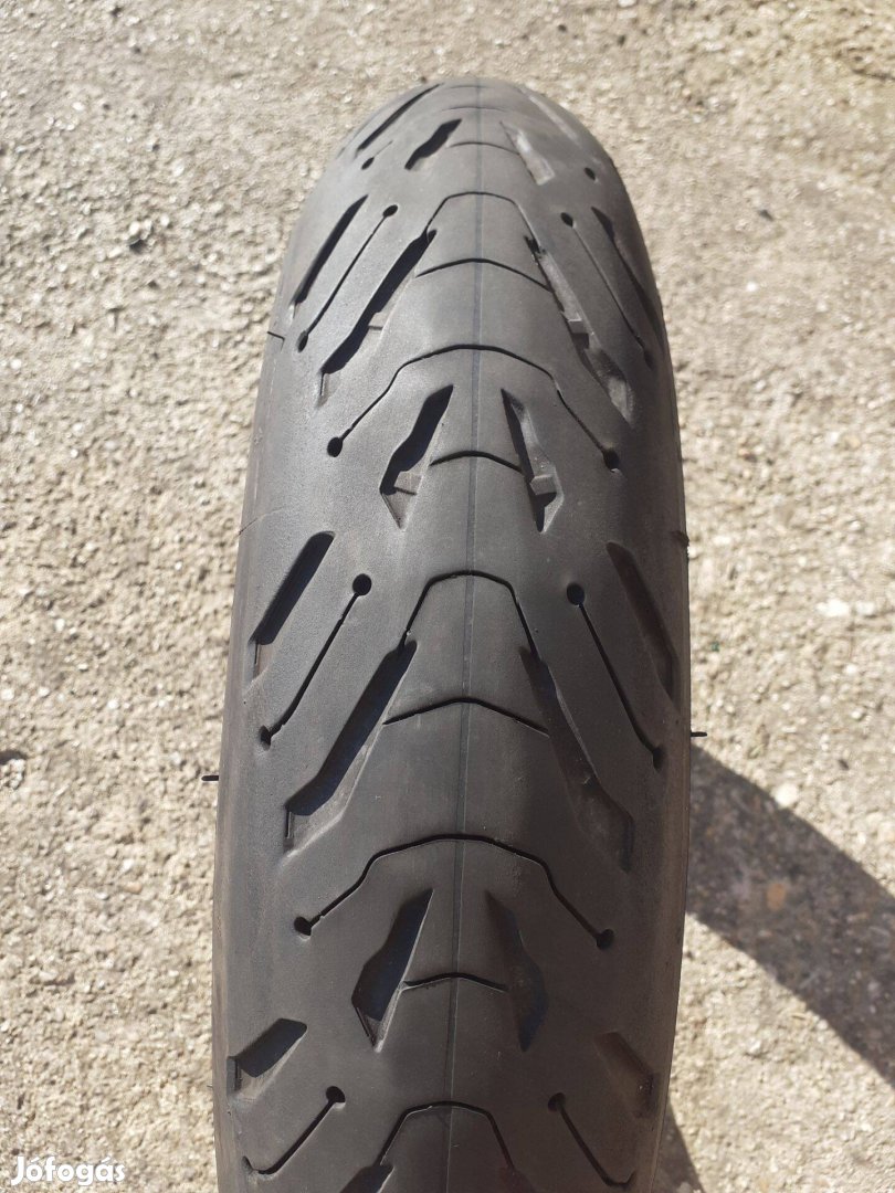 Motorgumi Michelin 120/70/17