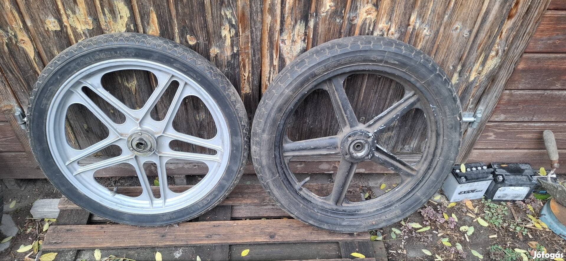 Motorkerékpár kerekek 18"