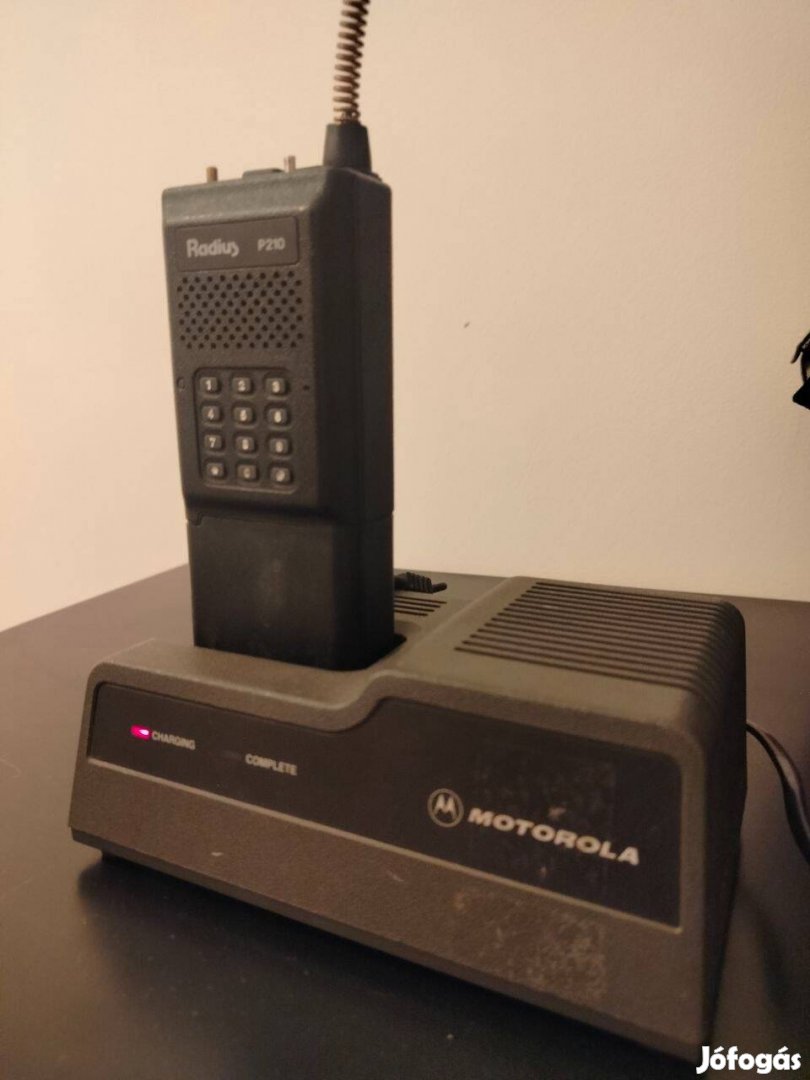 Motorola P210 Radius rádió töltőállomással