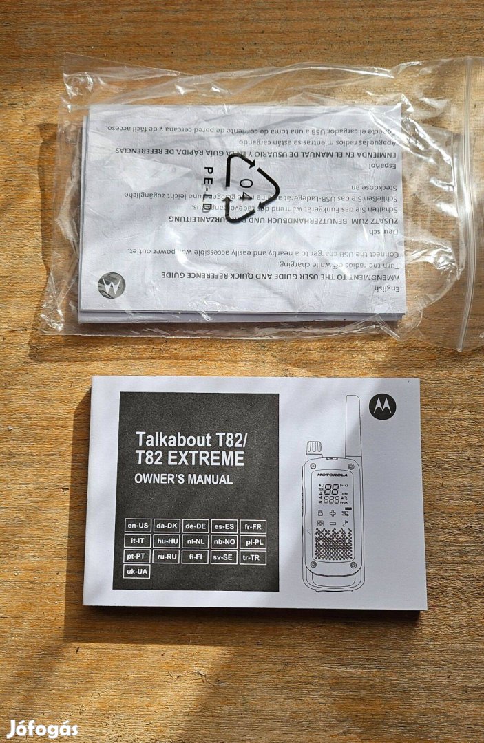 Motorola Talkabout T82 walkie talkie