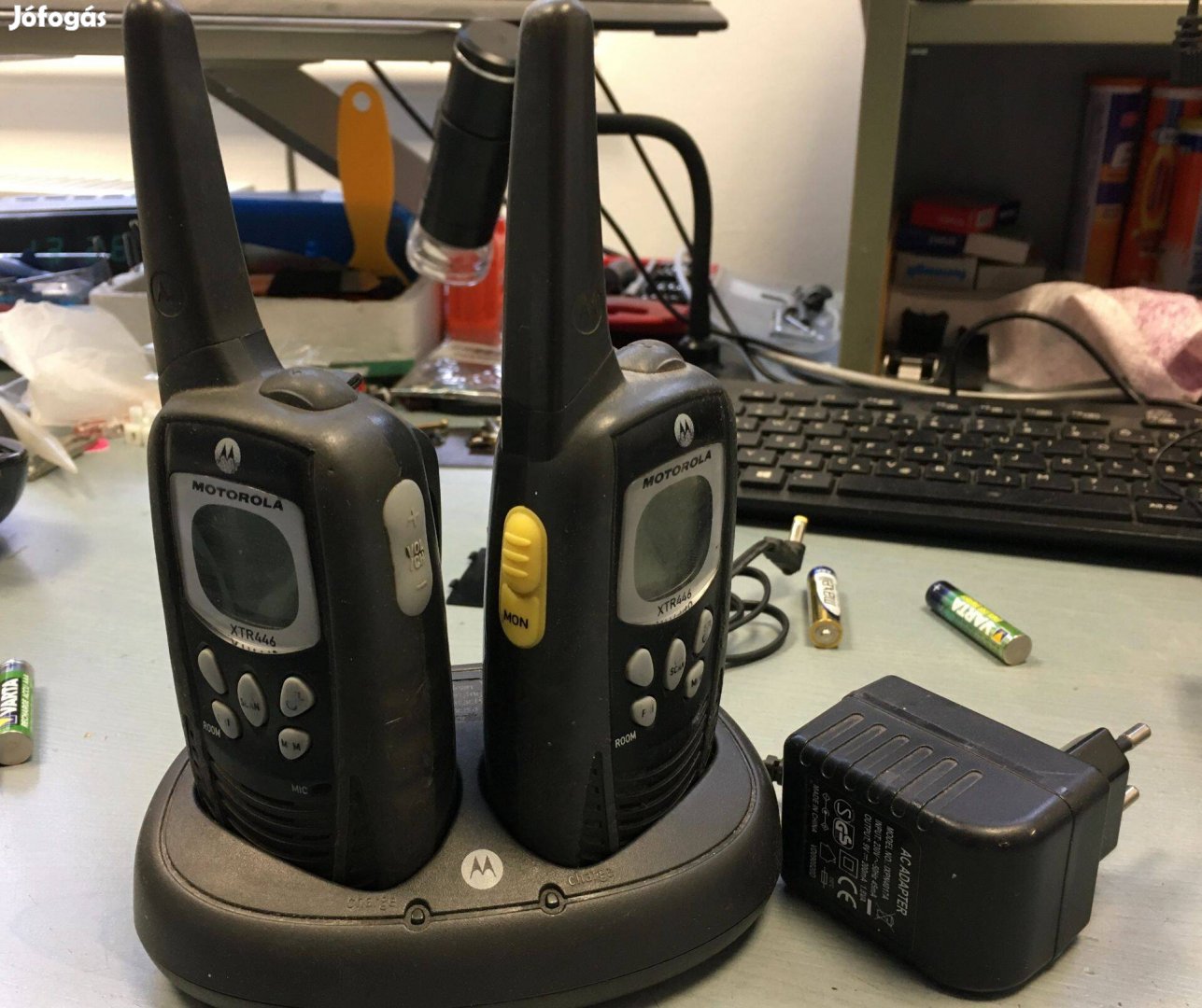 Motorola XTR 446 walkie talkie