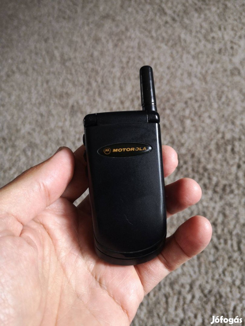 Motorola v50