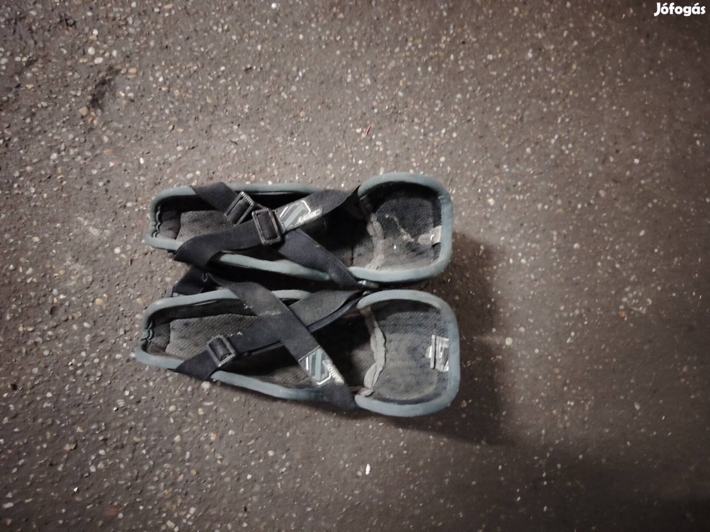 Motoros, biciklis könyökvédő