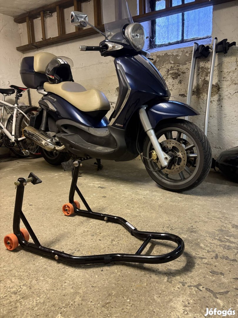 Motoros állvány hátsó kerékhez