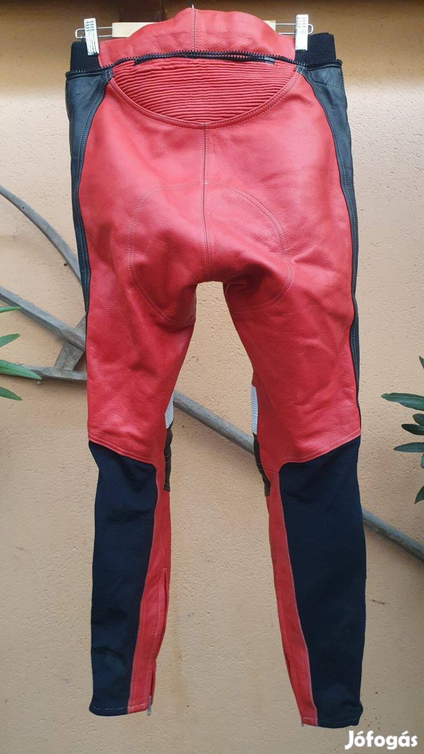 Motoros bőrnadrág