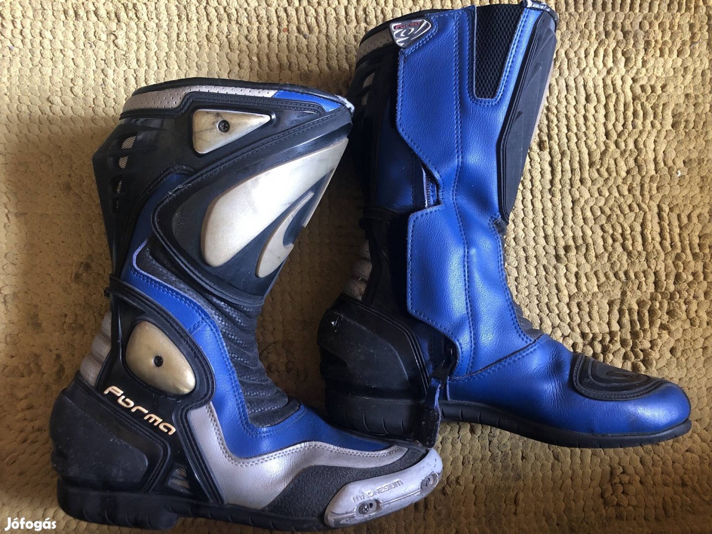 Motoros csizma,Forma