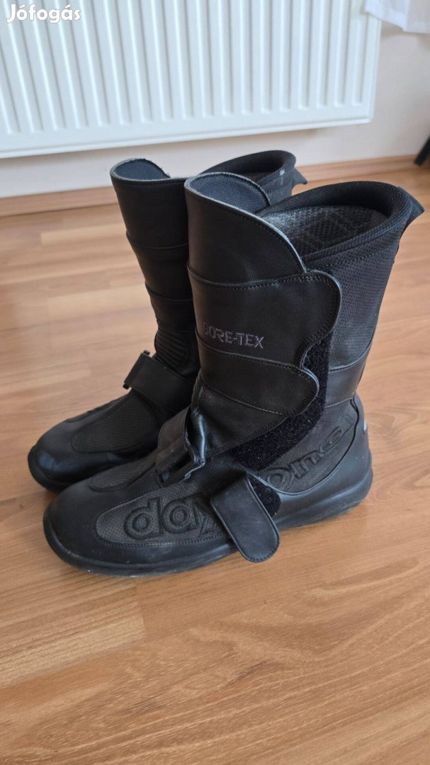 Motoros csizma eladó