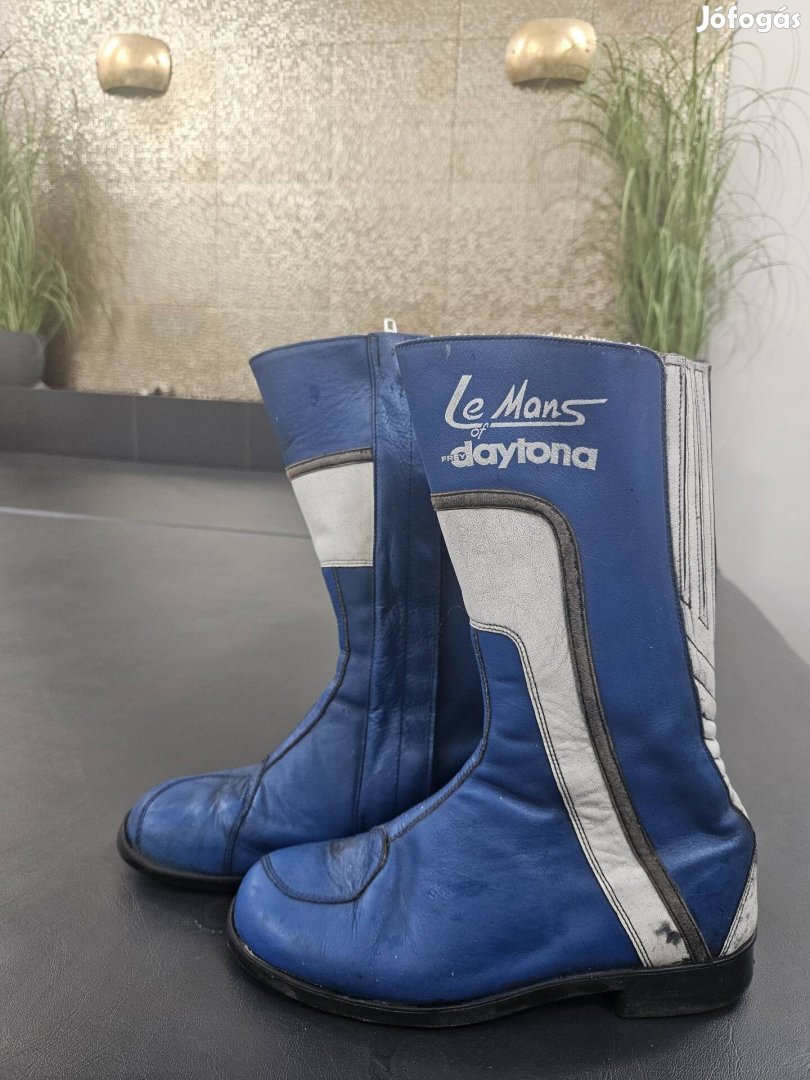 Motoros csizma_női