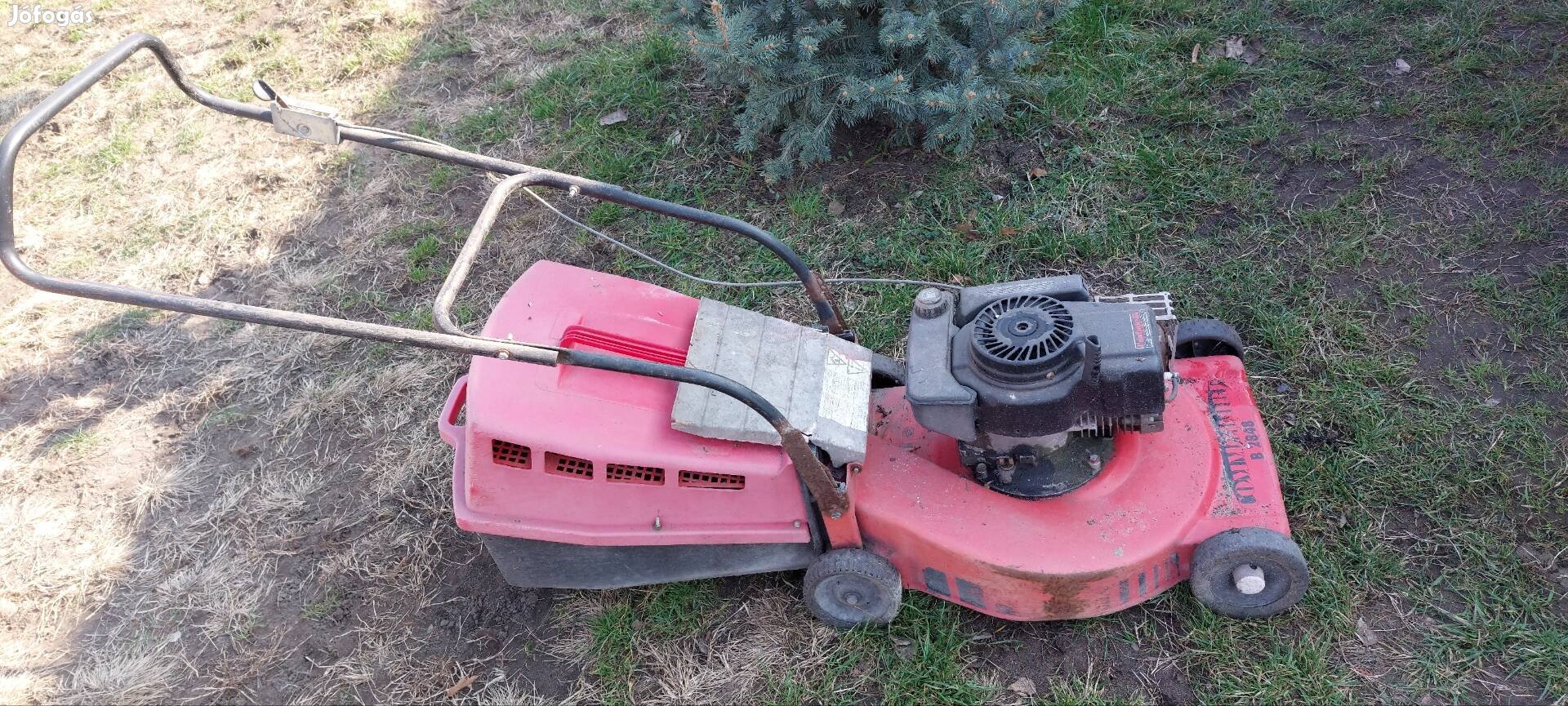 Motoros fűnyíró eladó!