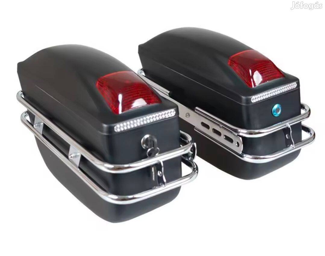 Motoros ledes oldaltáskák