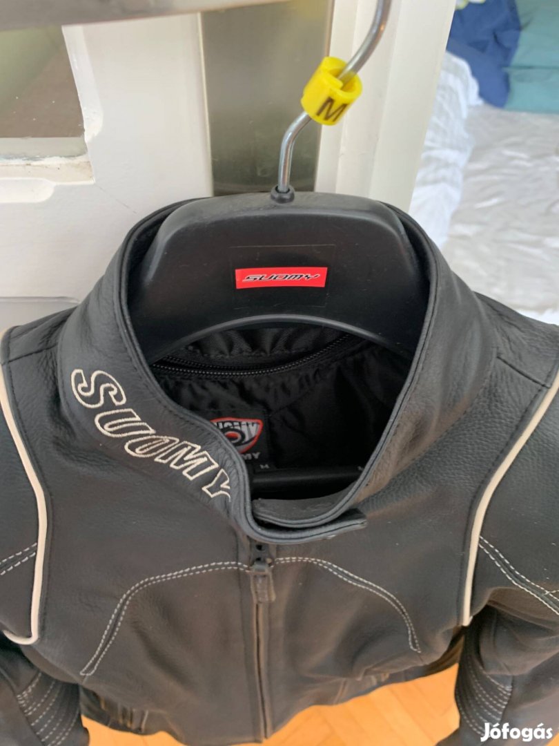 Motoros női bőrdzseki S-M méret projektoros