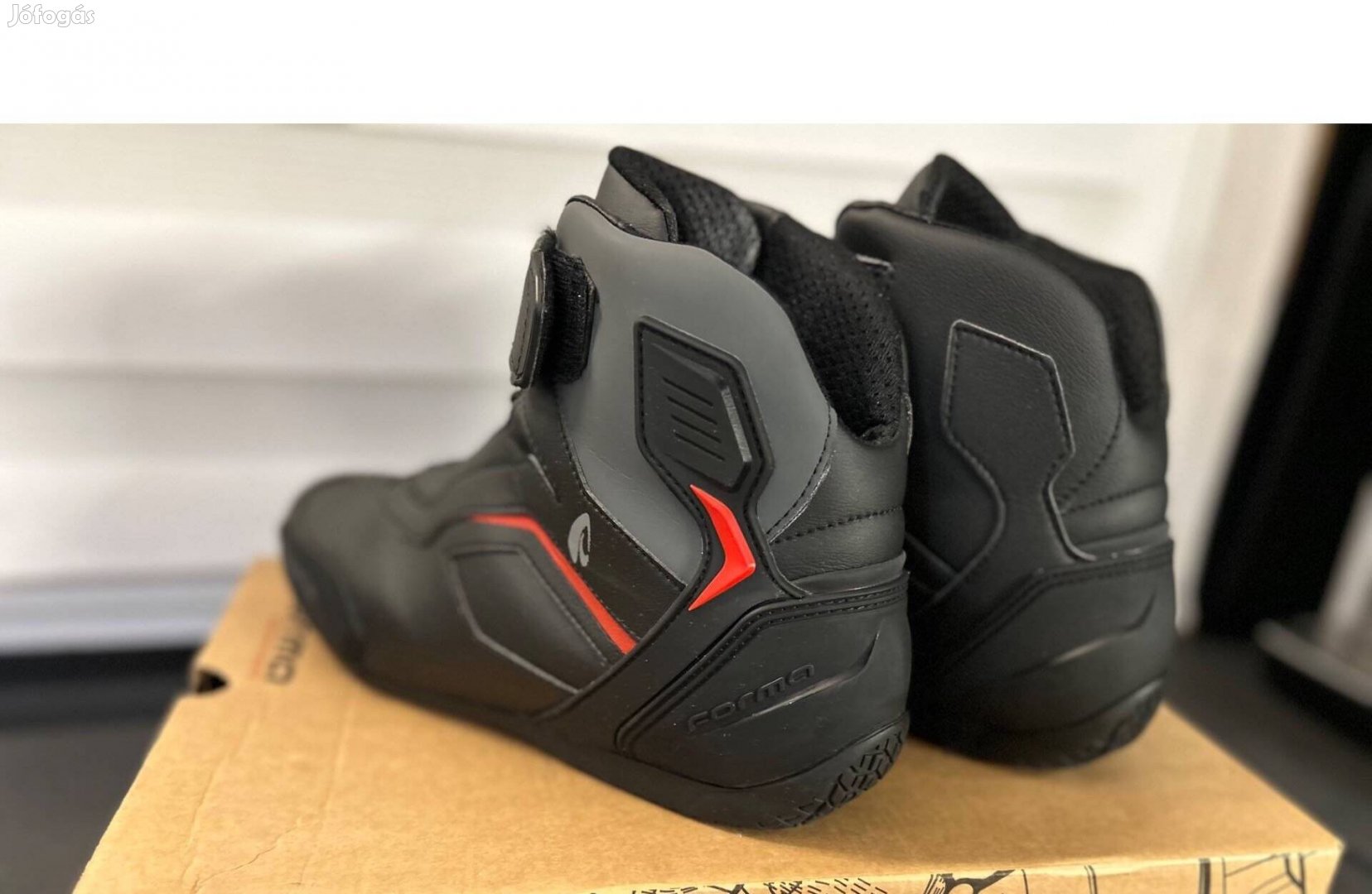 Motoros ruházat és kiegészítő