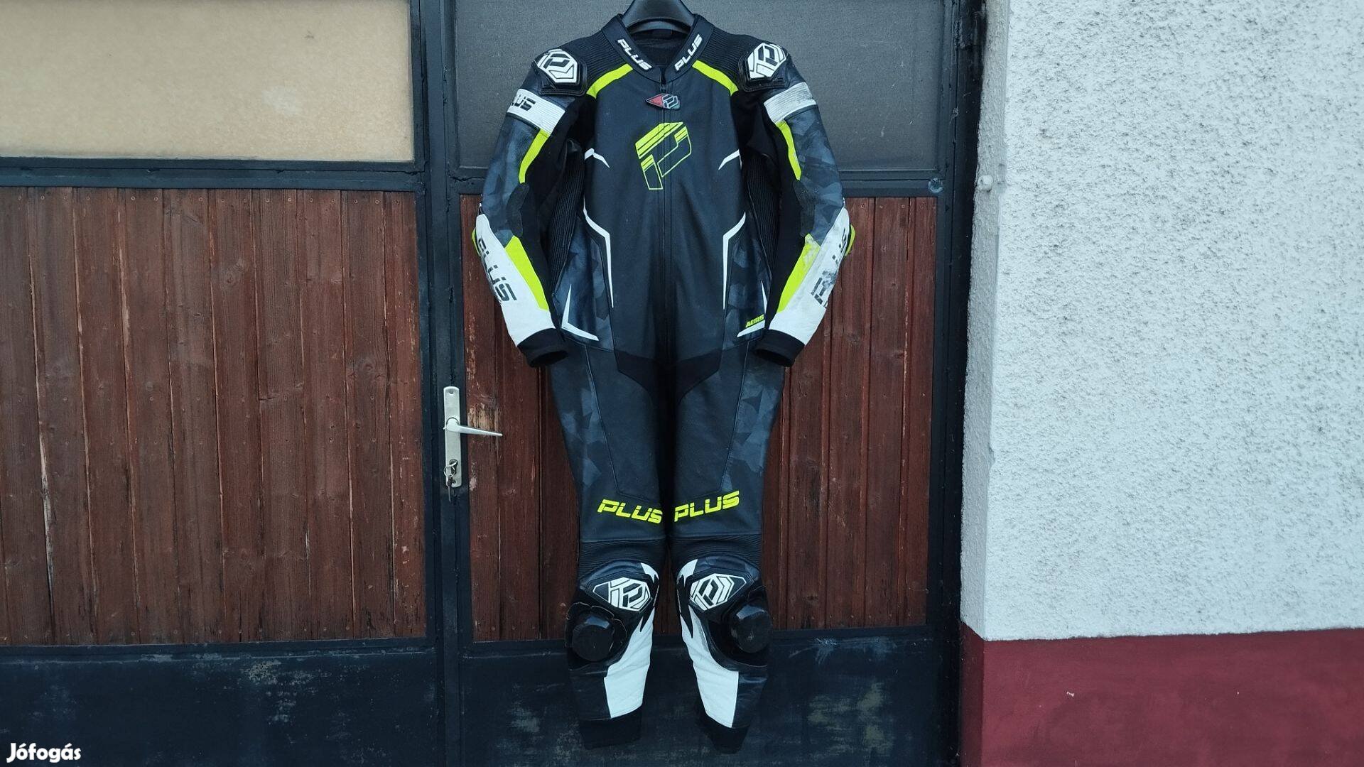 Motoros sport bőr egyrészes / Plus-racing - AEGIS / - 2XL-es méret!