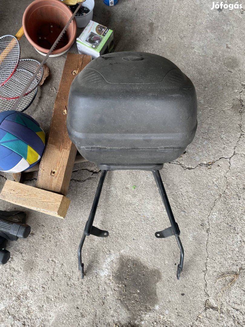 Motoros túra doboz konzollal.