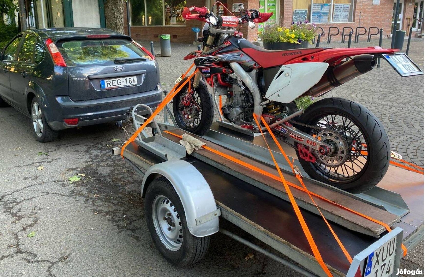 Motorszállító/Utánfutó Bérlés/Mentés