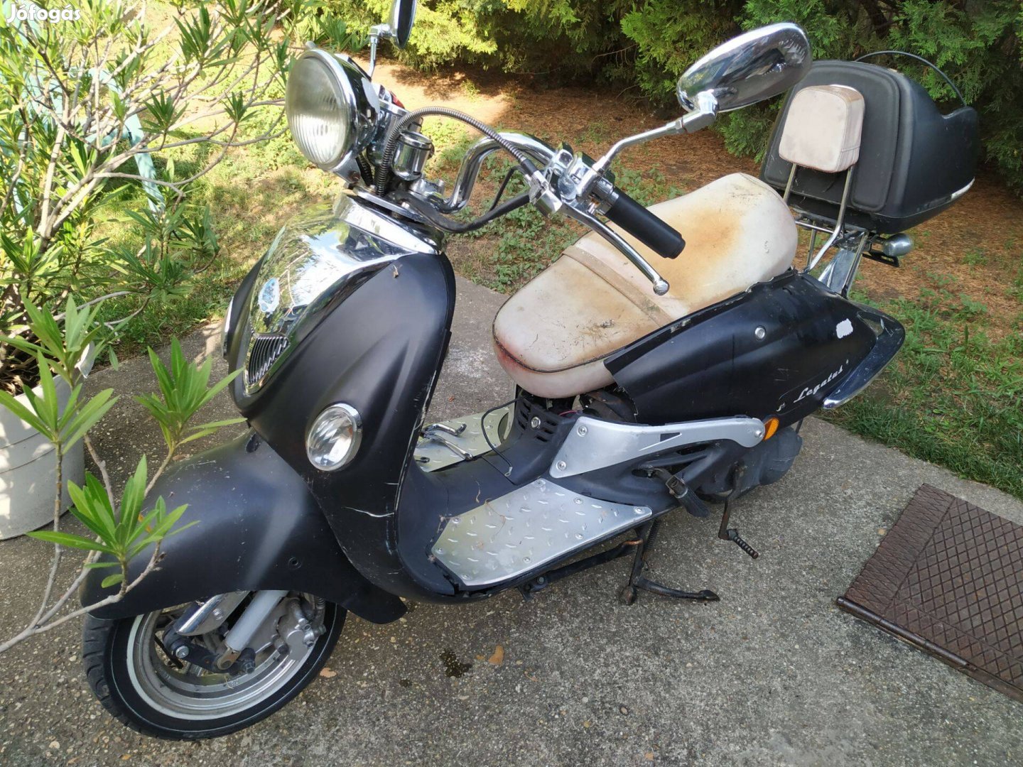 Motowell Legatus 50 4T hiányos robogó, alkuképes
