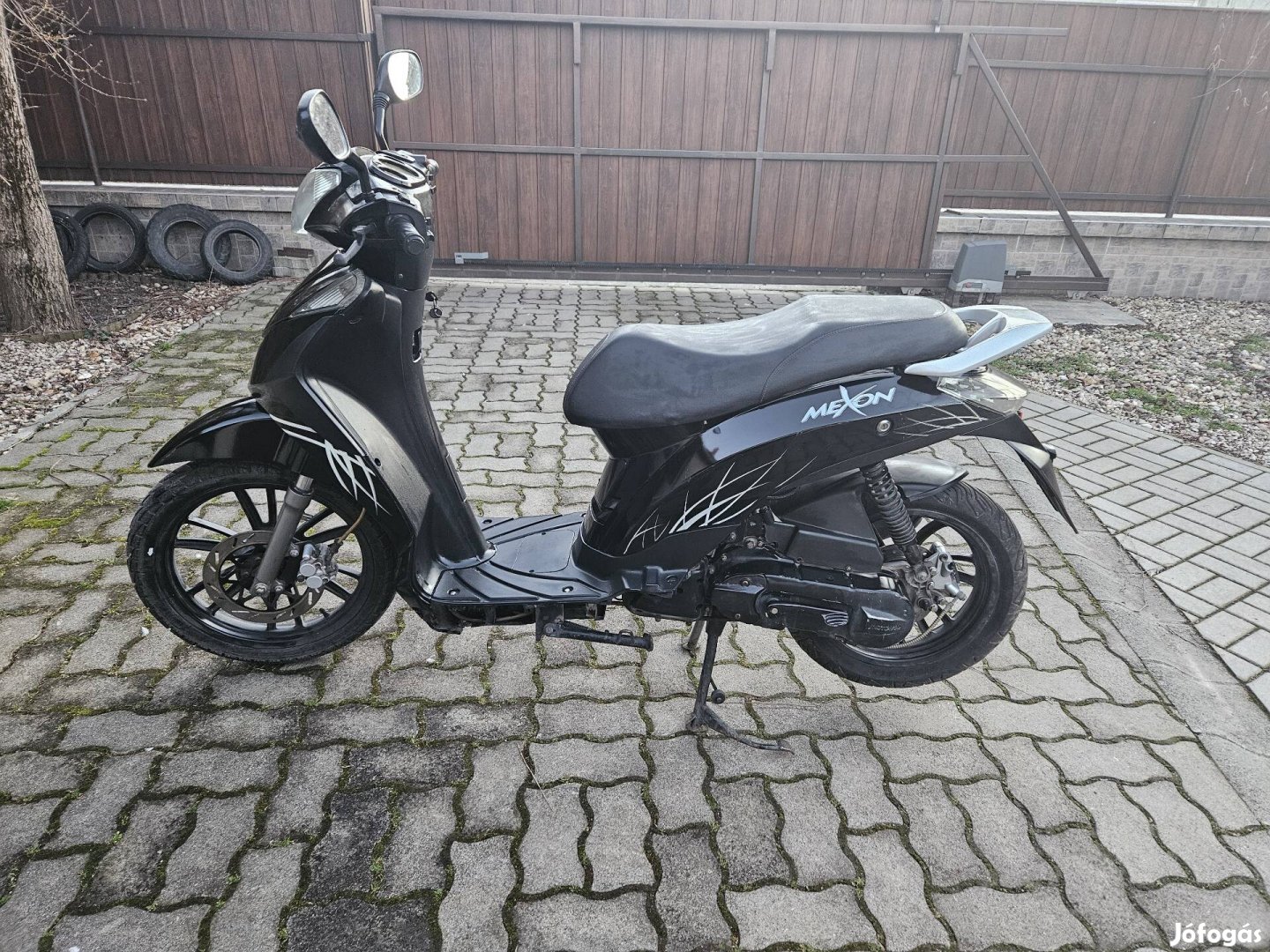 Motowell Mexon 2T robogó