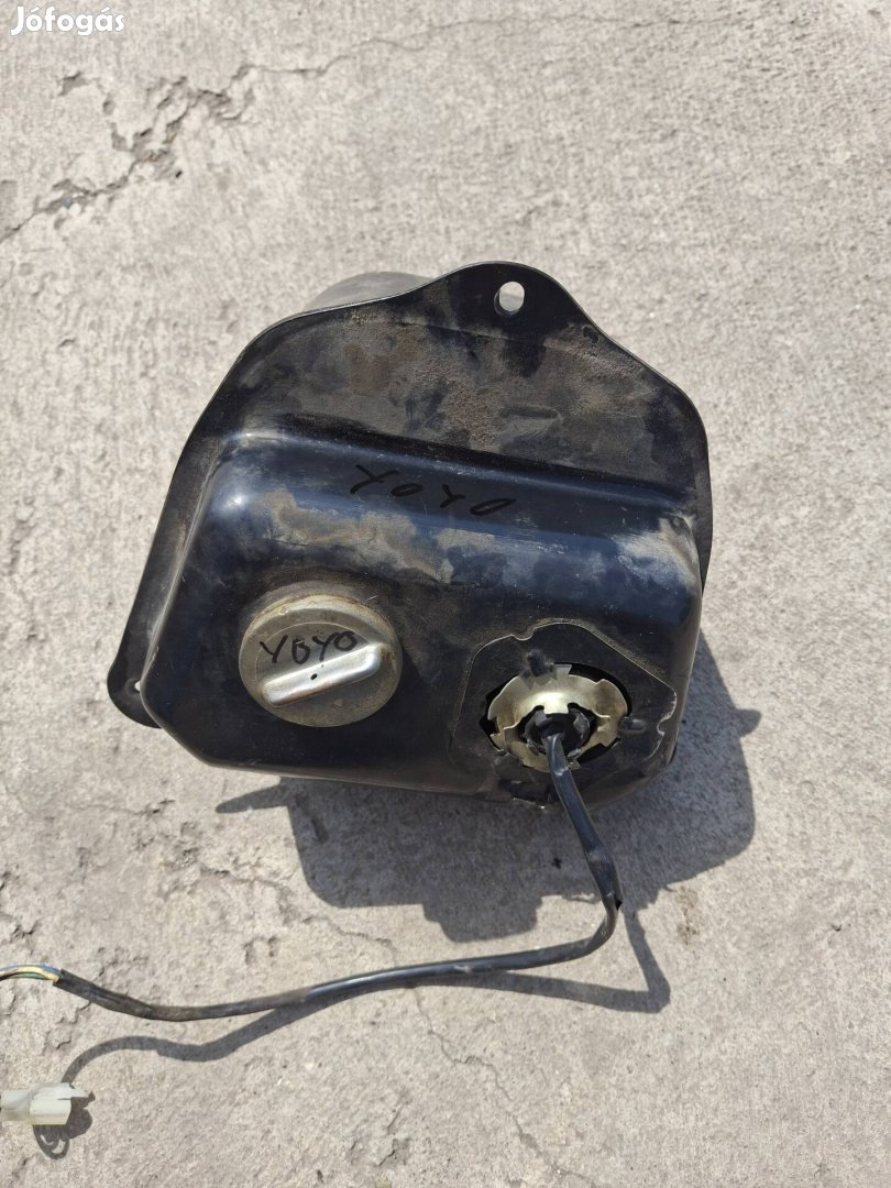 Motowell Yoyo üzemanyag tank és szintjelző 