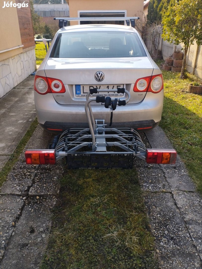 Mottez 3-as kerékpártartó kerékpárszállító vonóhorogra 70 kg